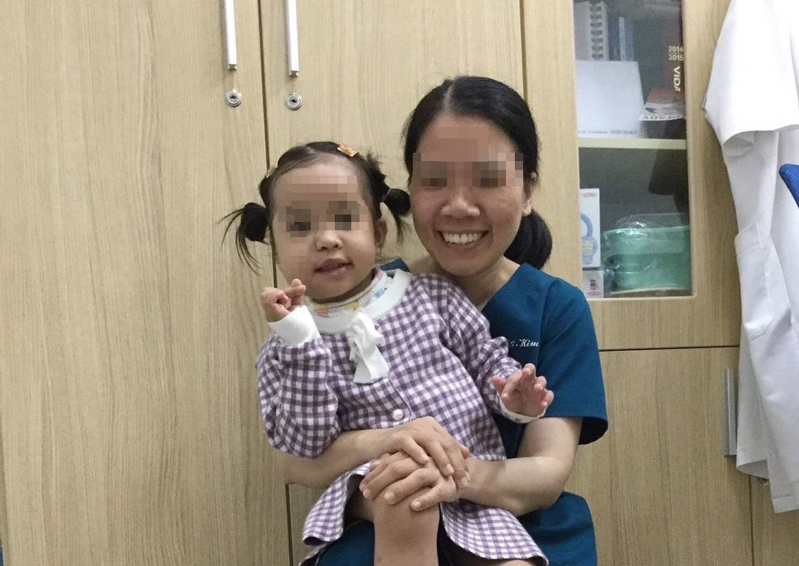 Con được cứu, mẹ 3 lần gửi thư cảm ơn bệnh viện
