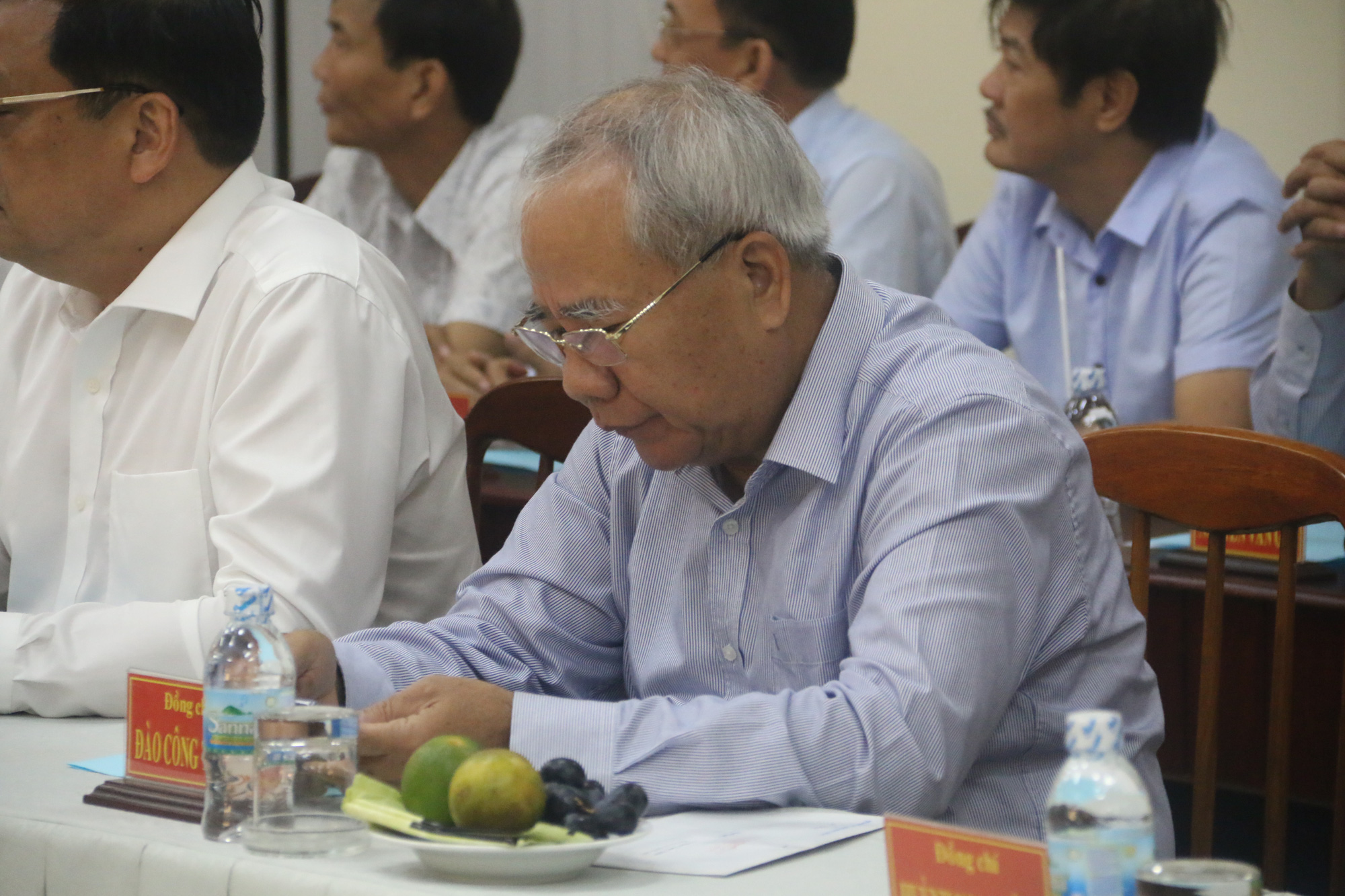 Công bố quyết định kỷ luật của Ban Bí thư đối với lãnh đạo tỉnh Khánh Hòa - Ảnh 4.