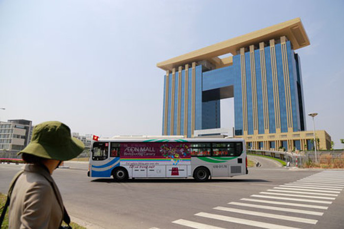 Bình Dương: Chưa vội làm metro, đầu tư 2000 tỉ làm xe buýt nhanh trước