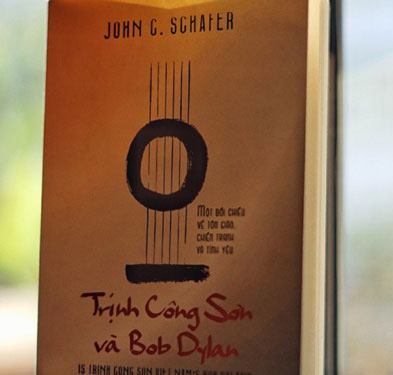 Bob Dylan - Trịnh Công Sơn: "Gió Đông", "gió Tây"