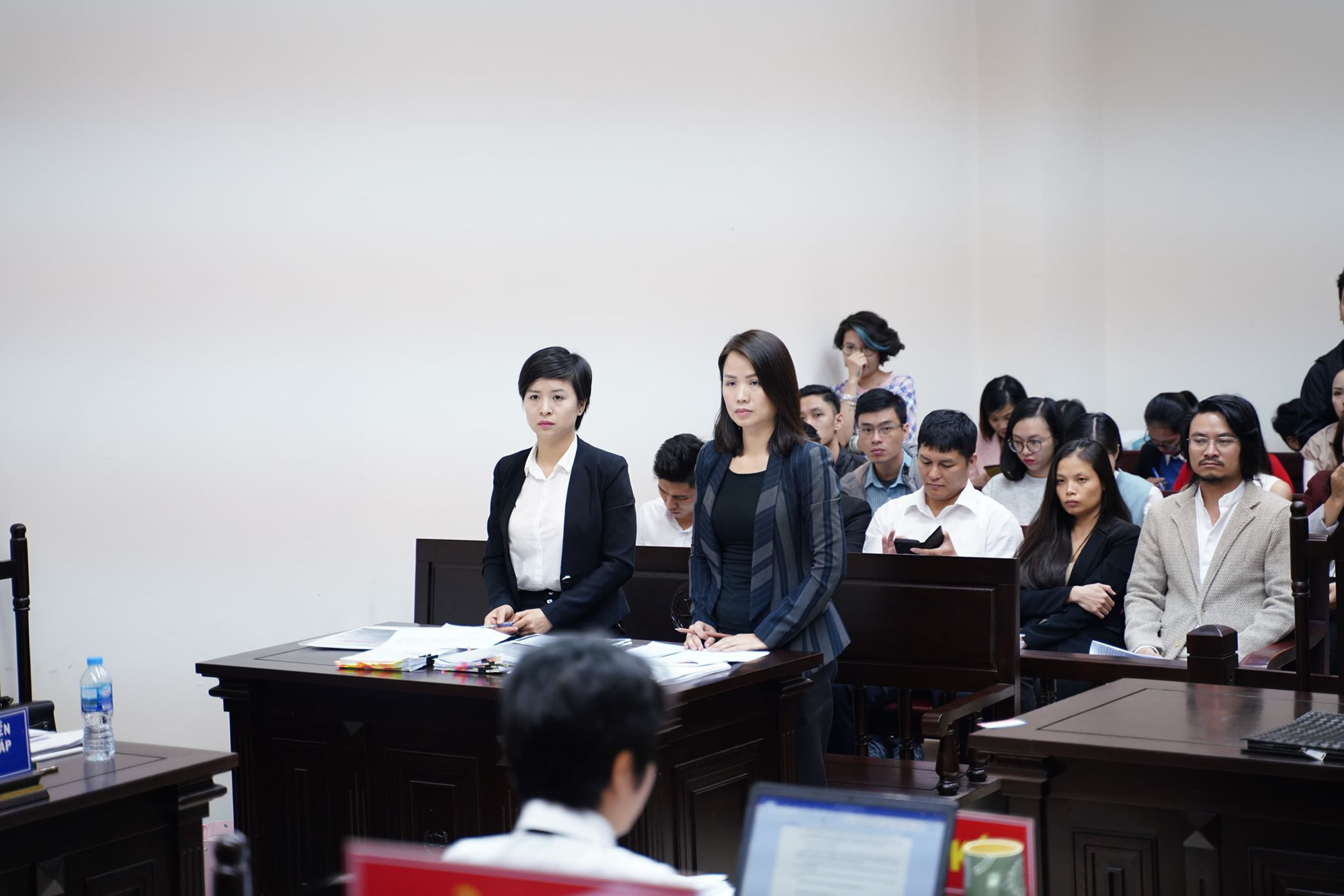 C&ocirc;ng ty của Ch&uacute;a đảo Tuần Ch&acirc;u Đ&agrave;o Hồng Tuyển v&agrave; đạo diễn Việt T&uacute; lại k&eacute;o nhau ra to&agrave; - Ảnh 2.