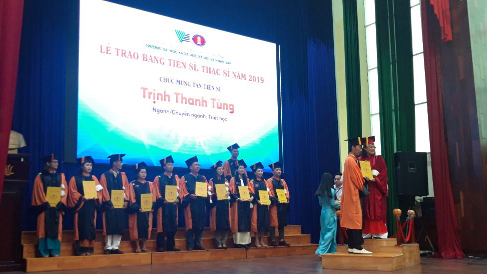Tiến sĩ, thạc sĩ khoa học xã hội nhân văn giảm mạnh