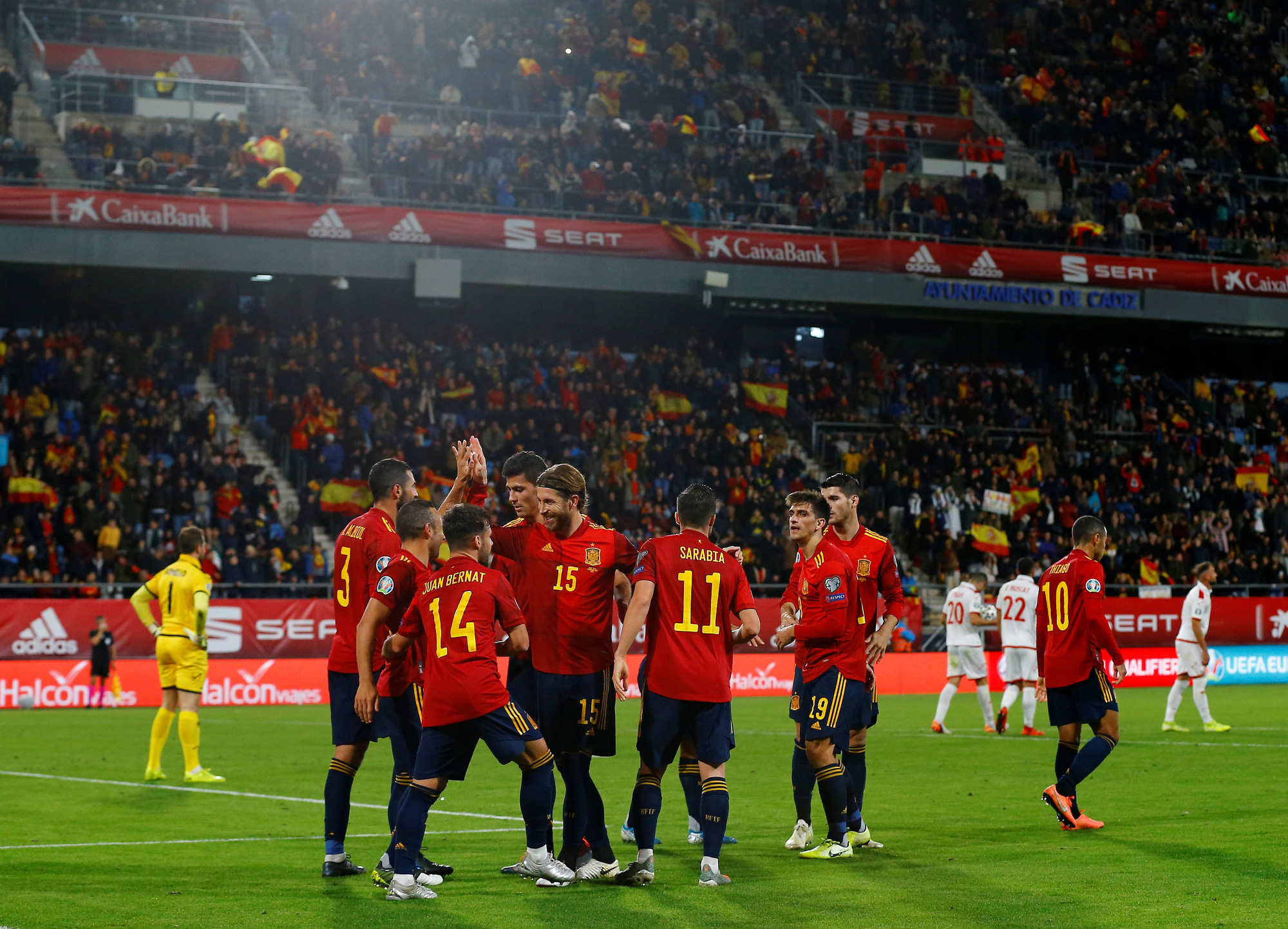 Cazorla trở lại, Tây Ban Nha vượt qua vòng loại Euro 2020 - Ảnh 3.