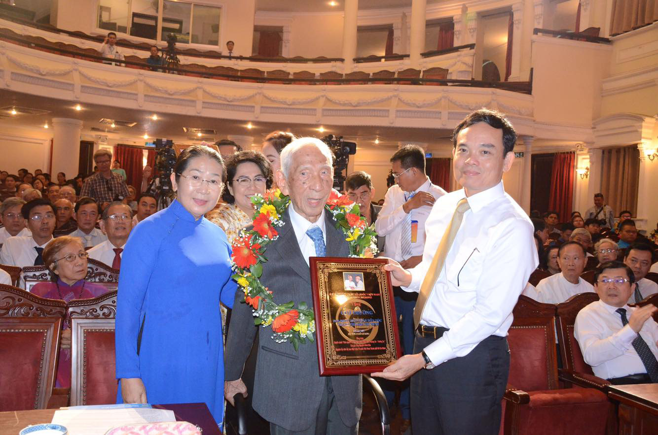 Phải làm sao cho nhân dân cùng hiệp lực xây dựng TP HCM