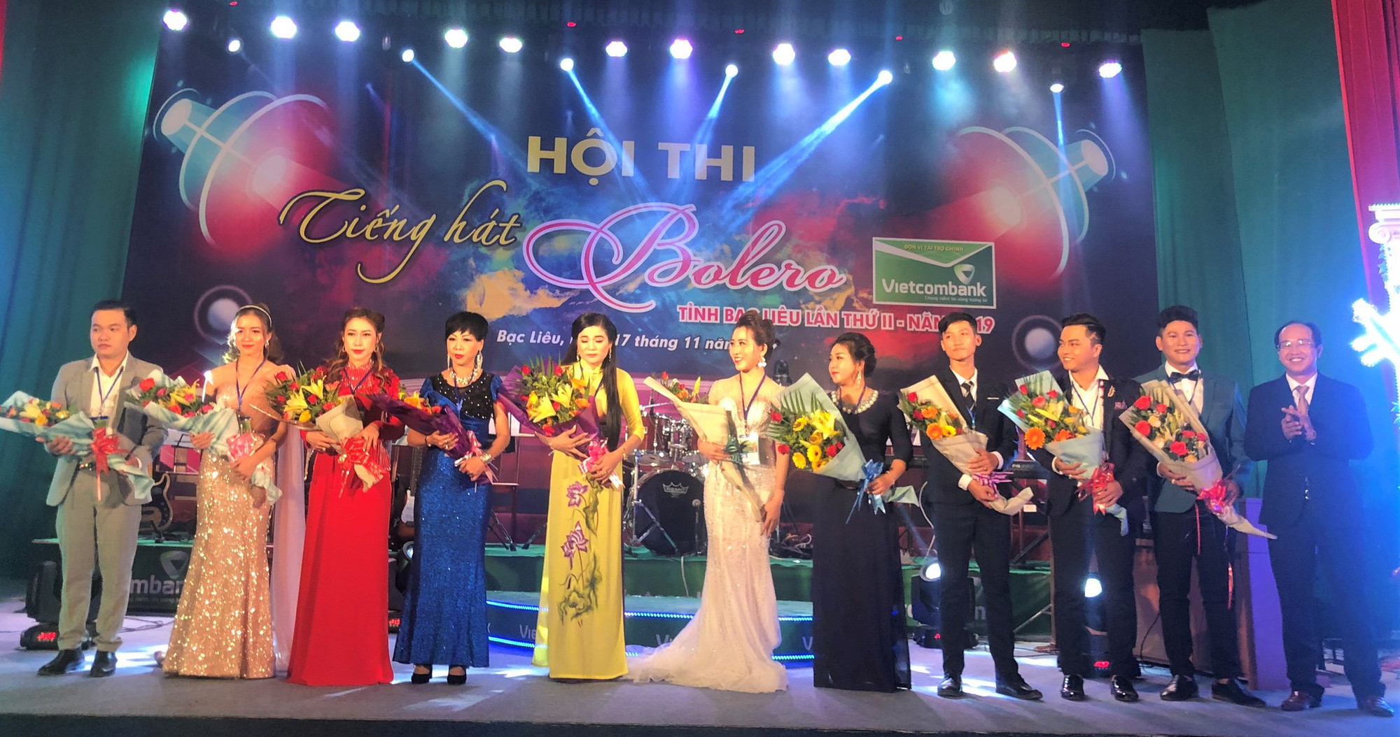 Ho&agrave;i Linh gi&agrave;nh giải nhất Hội thi &ldquo;Tiếng h&aacute;t Bolero&rdquo; khu vực ĐBSCL - Ảnh 1.