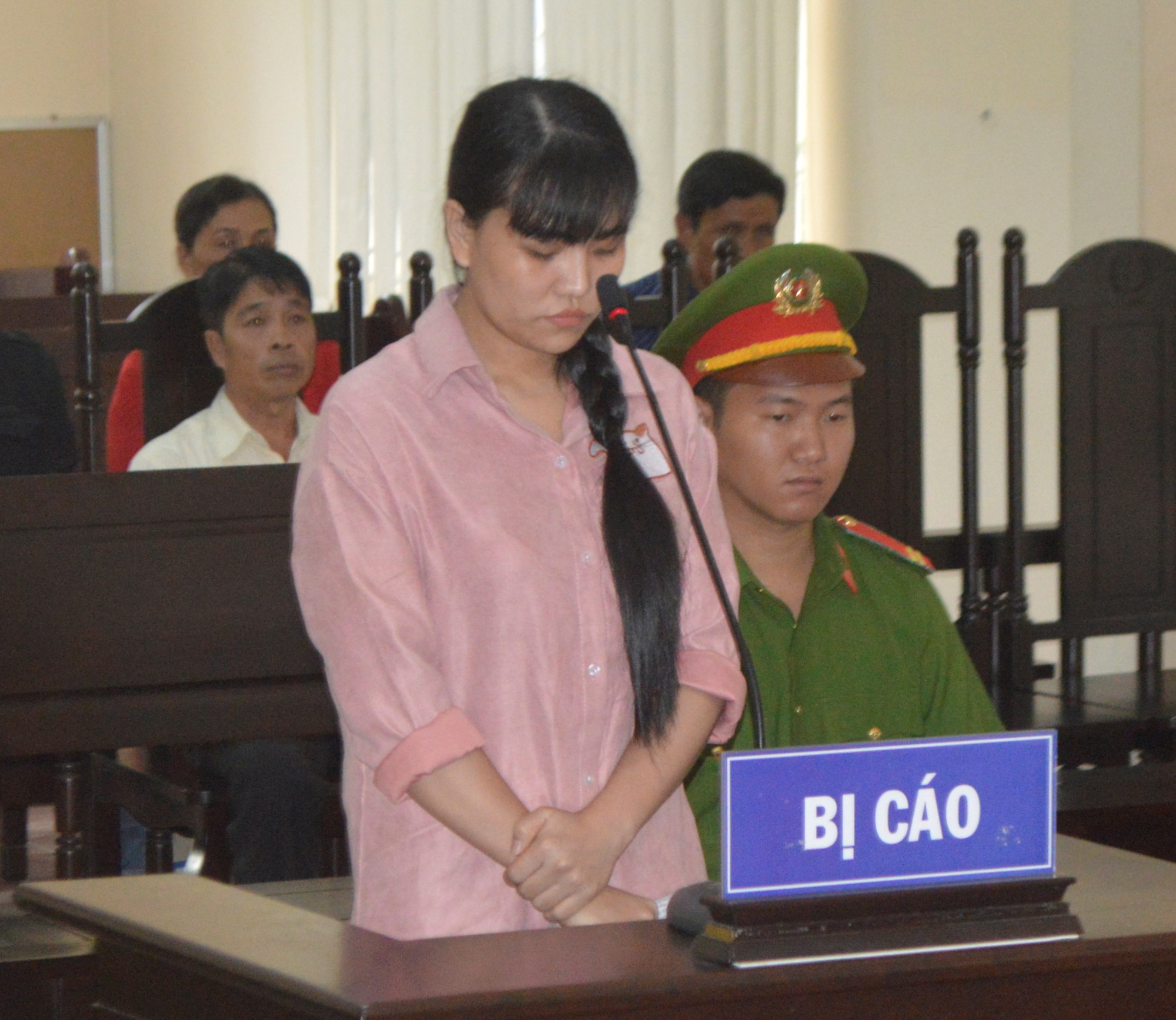 “Hot girl” Mỹ Duyên dùng ký hiệu “333” để qua mặt công an - Ảnh 1.