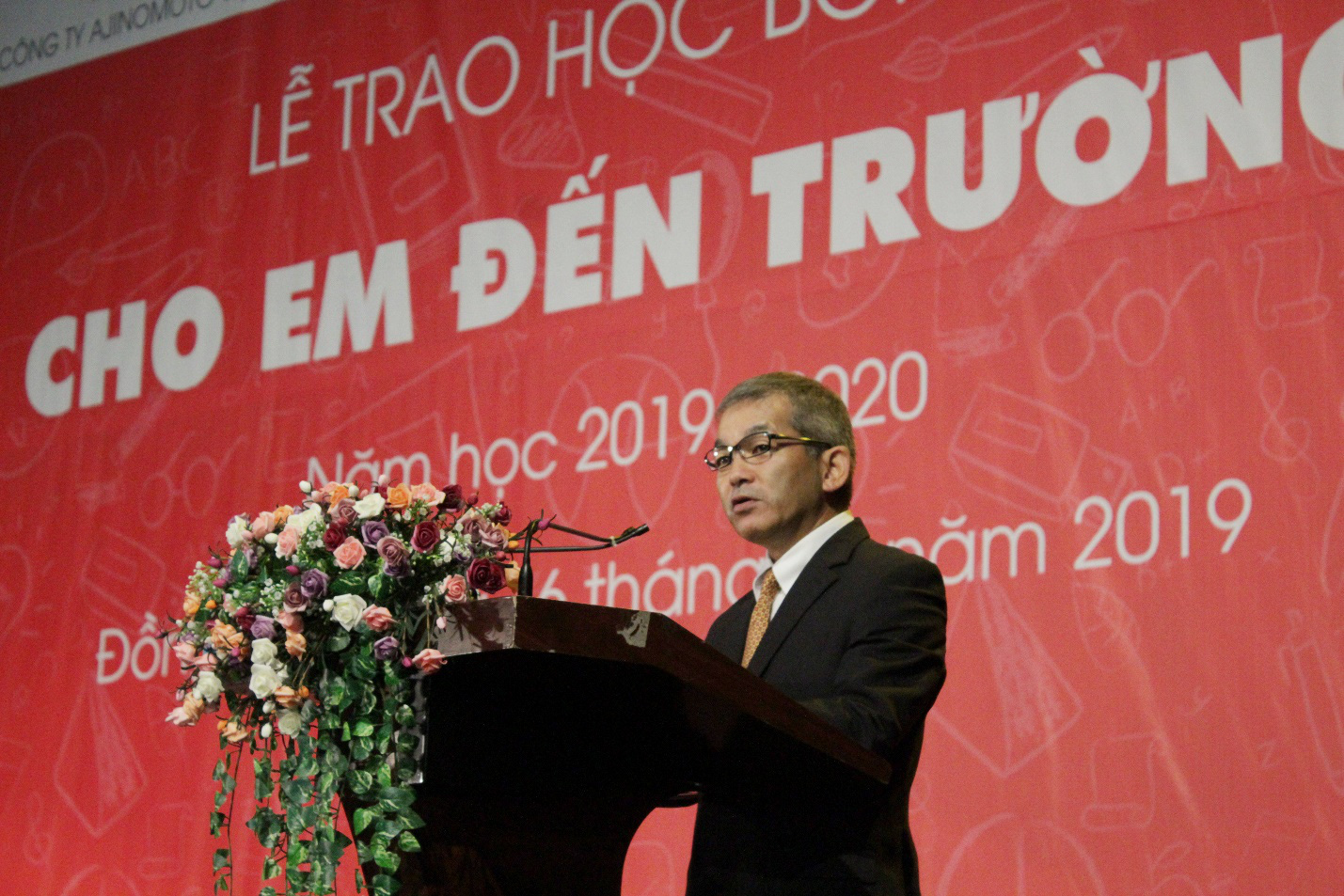 400 học sinh Đồng Nai nhận học bổng &ldquo;Cho em đến trường&rdquo; - Ảnh 1.