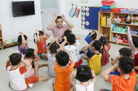 Đôi mắt học trò soi sáng lương tâm nghề giáo