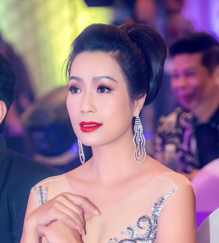 Trịnh Kim Chi mở kênh YouTube làm từ thiện