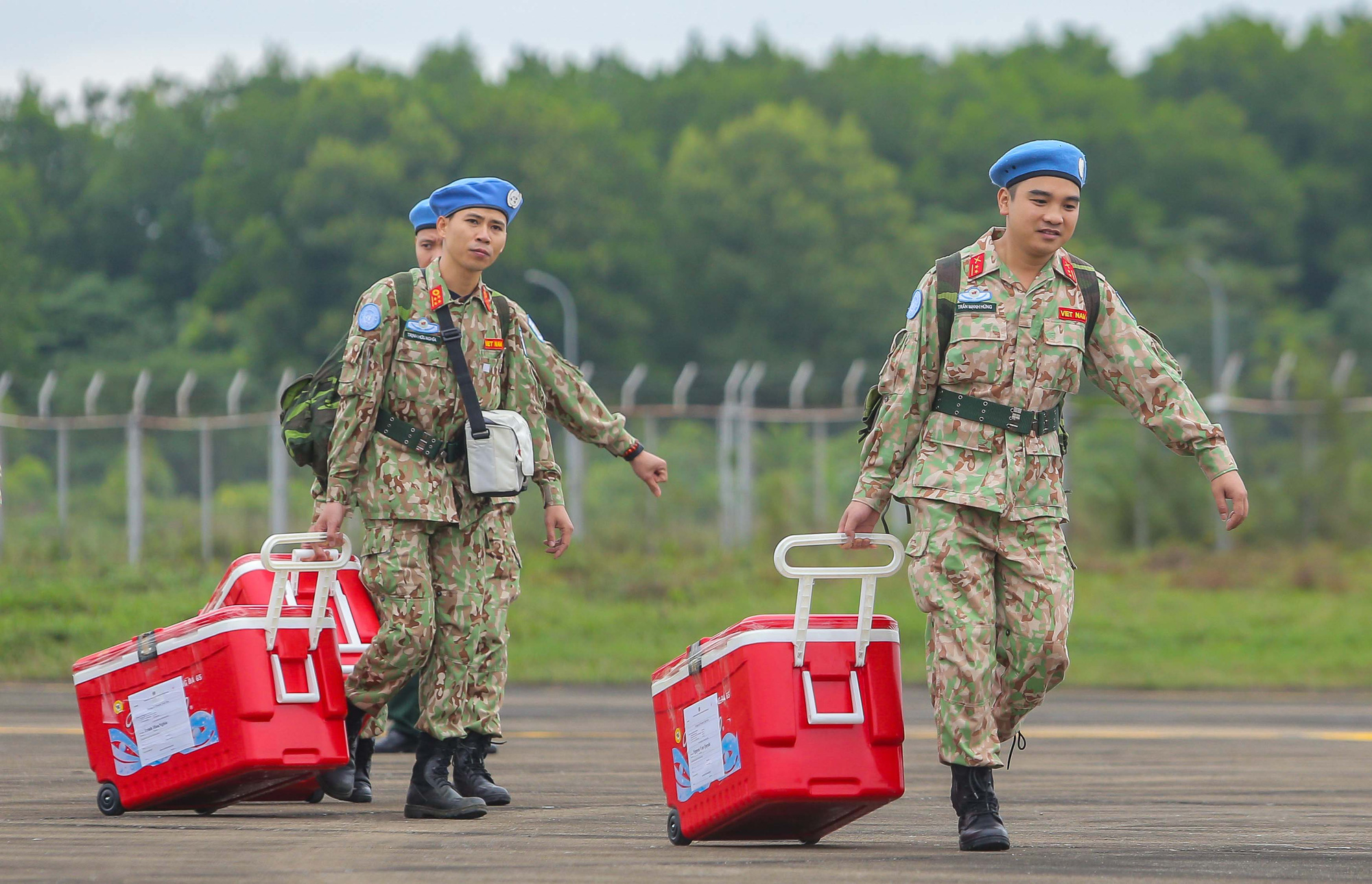 Cận cảnh ngựa thồ C-17 đưa Bệnh viện dã chiến lên đường gìn giữ hòa bình Liên Hiệp Quốc - Ảnh 21.