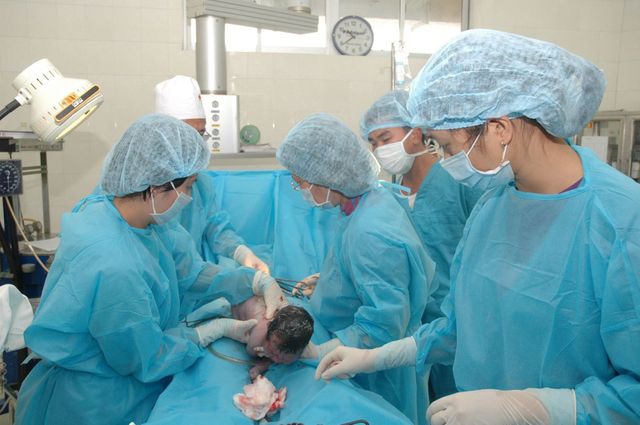 Lần trước sinh mổ, lần này sinh thường được không?