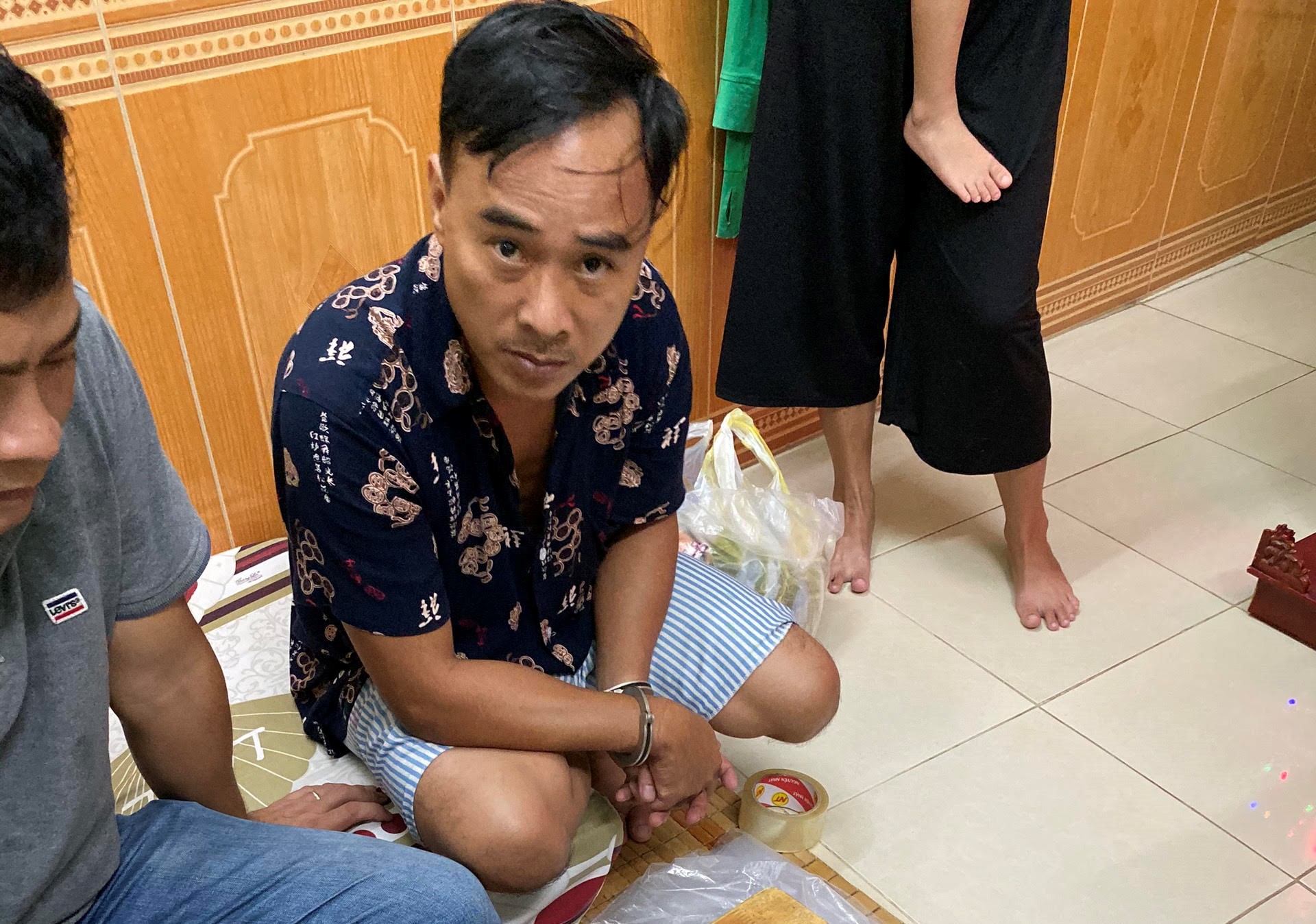 Bắt được đối tượng đục két sắt trộm trên nửa tỉ đồng của dân làng quê