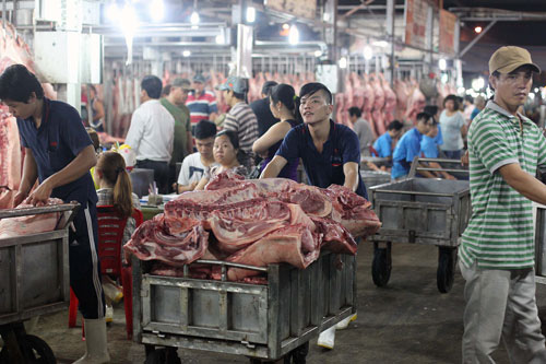 Bảo đảm nguồn thực phẩm Tết