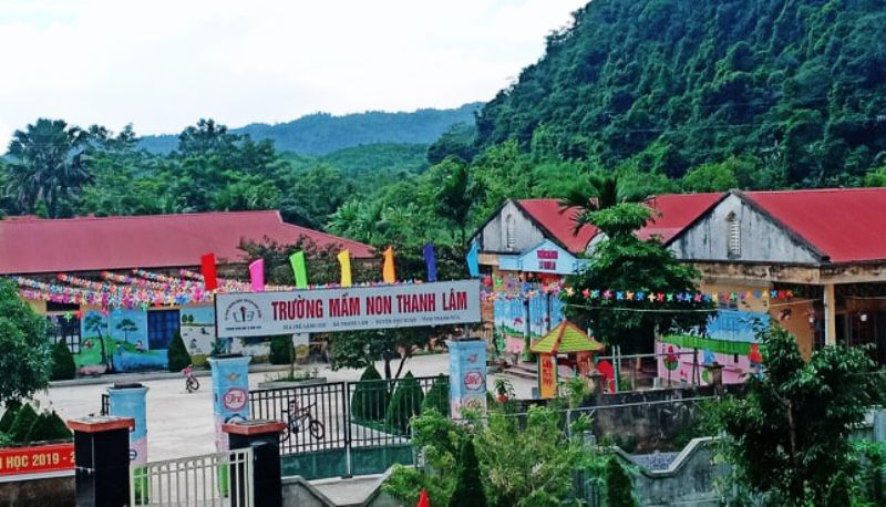 Chuyện những người thầy dạy trẻ tuổi bi b&ocirc; nơi sơn cước miền T&acirc;y Thanh H&oacute;a - Ảnh 2.