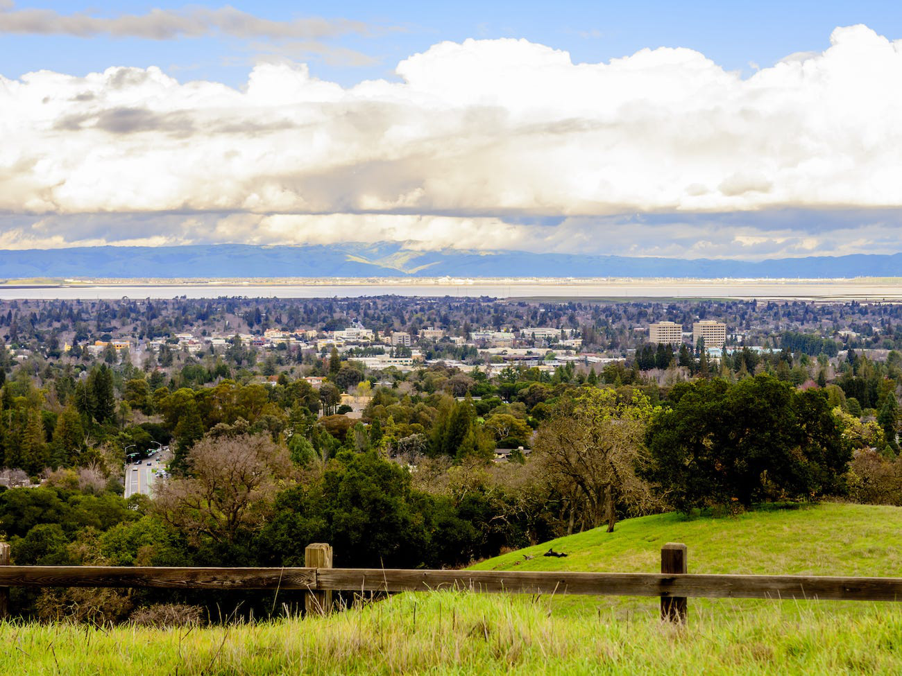 Những thành phố có giá nhà đắt nhất tại Mỹ, hơn 90% ở bang California - Ảnh 9.