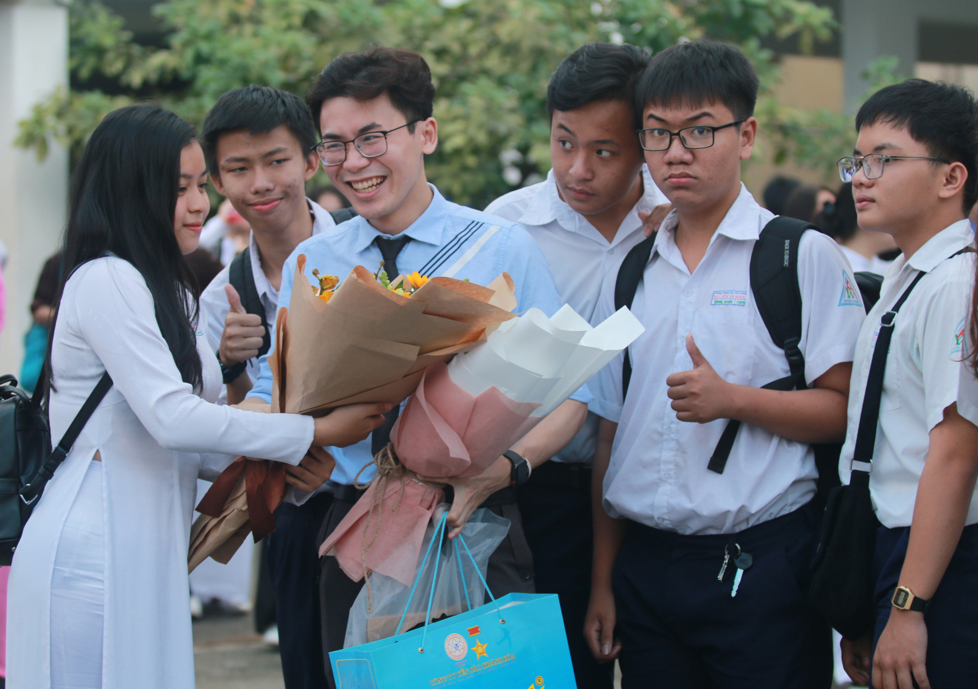 Những hình ảnh đẹp "đốn tim" trong ngày Nhà giáo Việt Nam