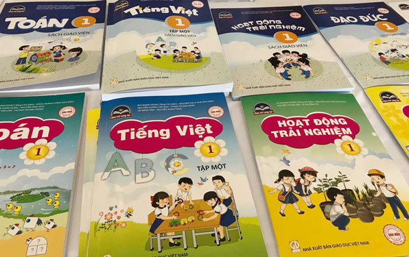 Bộ SGK nào sẽ "lọt" vào nhà trường?