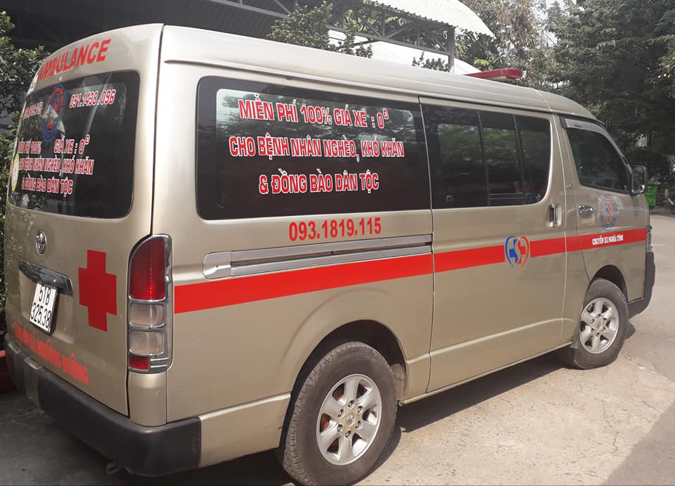 Chuyến xe cứu thương 0 đồng đưa bệnh nhân về quê miễn phí - Ảnh 2.
