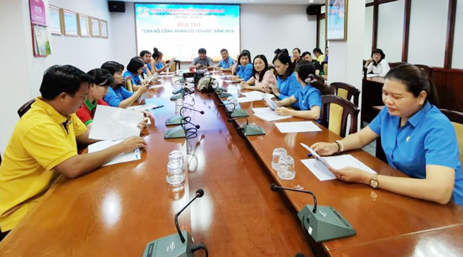 Cán bộ Công đoàn cơ sở tranh tài