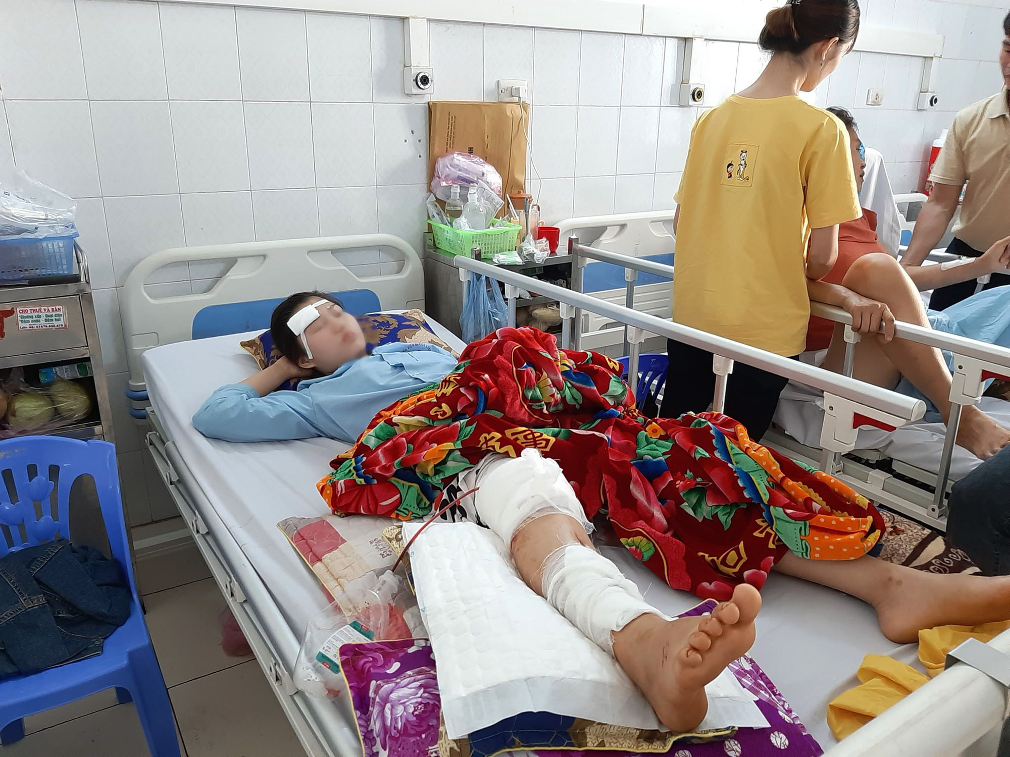Cán bộ TP Thanh Hóa điều khiển ôtô gây tai nạn cho nữ sinh lớp 9 rồi bỏ trốn