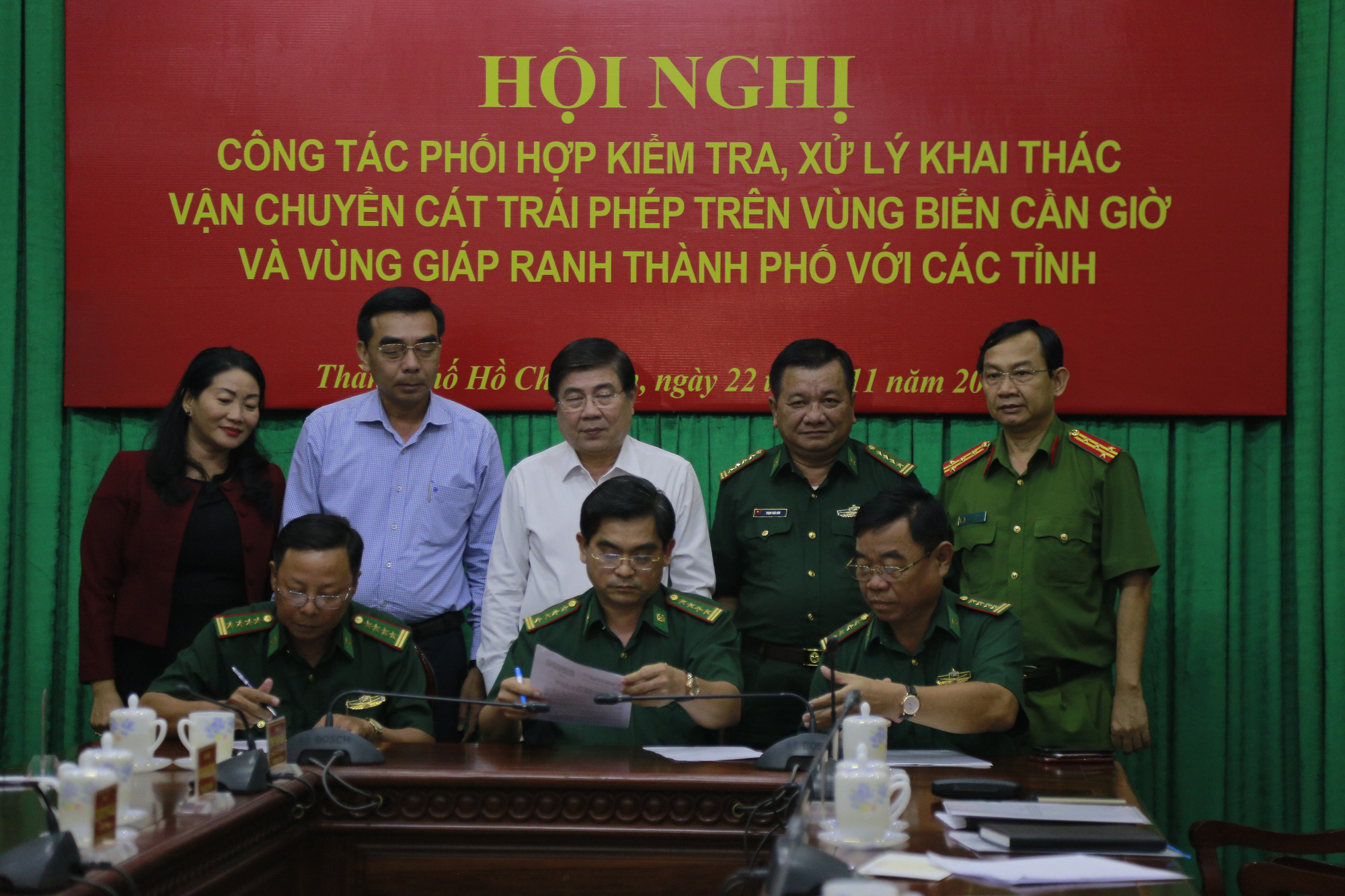 TP HCM mạnh tay trị c&aacute;t tặc biển Cầu Giờ v&agrave; v&ugrave;ng gi&aacute;p ranh - Ảnh 1.