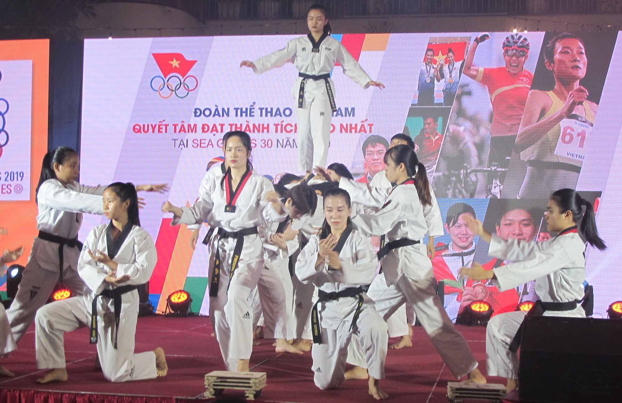 Họp mặt đo&agrave;n Thể thao Việt Nam ph&iacute;a Nam tham dự SEA Games 30 - Ảnh 3.
