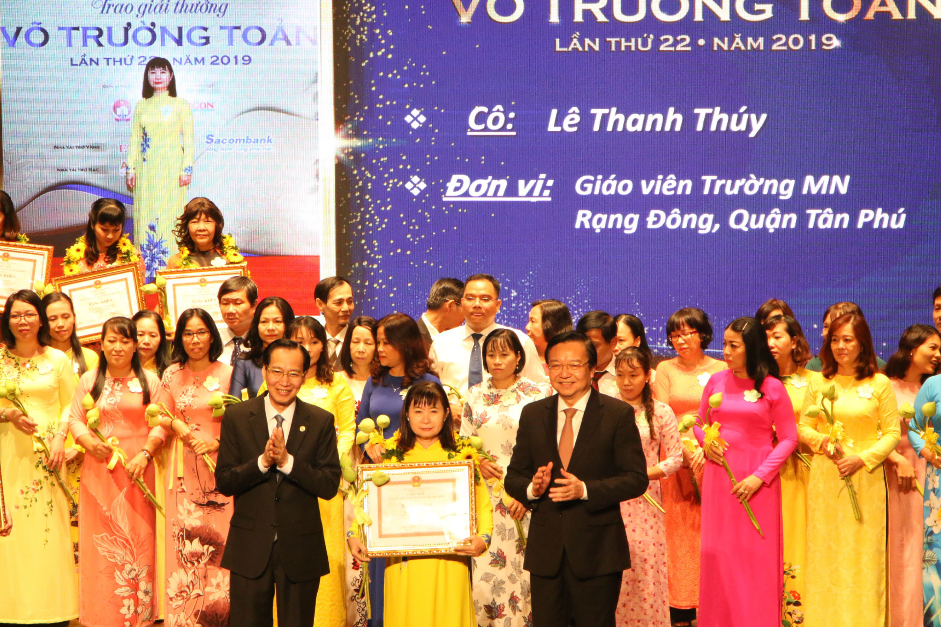 TP HCM: Vinh danh 50 thầy cô đoạt giải thưởng Võ Trường Toản