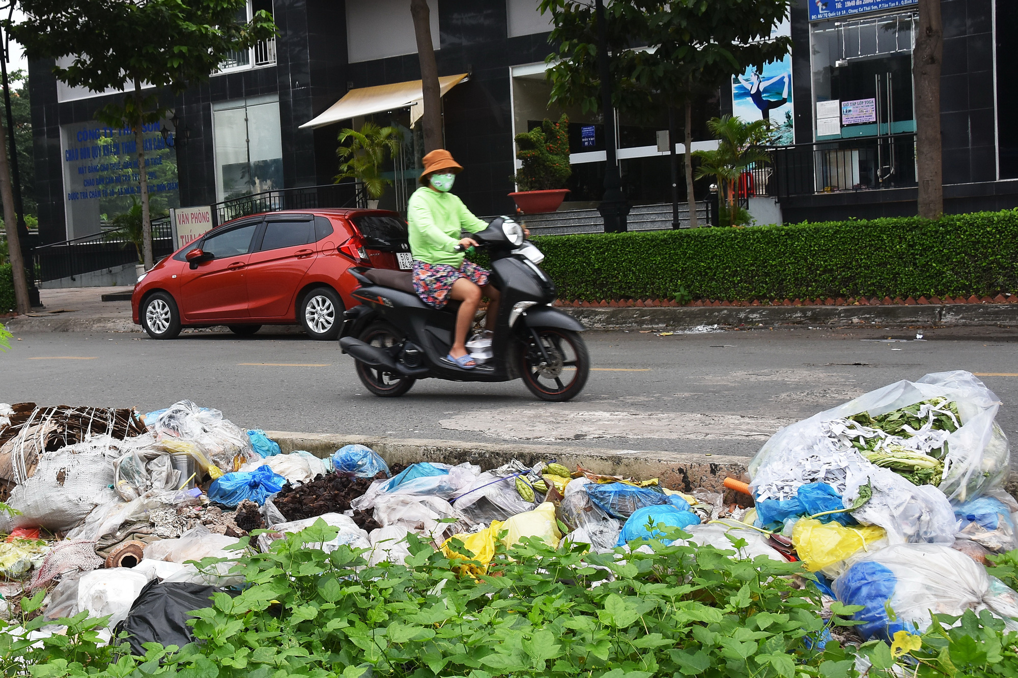 Giá thu gom rác ở TP HCM sẽ tăng cao