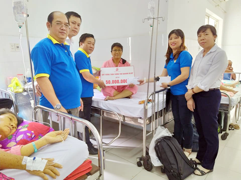 Hỗ trợ đoàn viên mắc bệnh hiểm nghèo