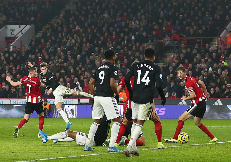 8 phút bùng nổ, Man United hòa cay đắng ở Sheffield - Ảnh 4.