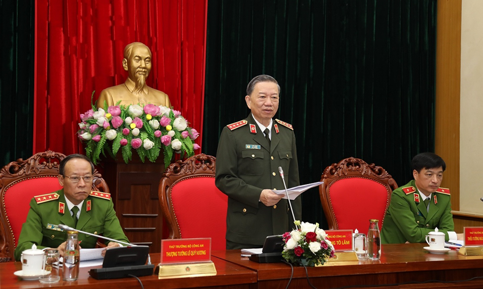 Bộ trưởng Tô Lâm chỉ đạo làm rõ phản ánh về việc CSGT can thiệp xử lý xe quá trọng tải tại Đồng Nai