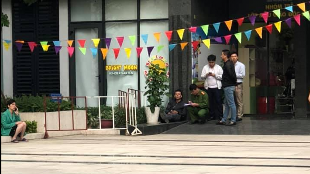 Bé gái 12 tuổi rơi từ tầng 39 chung cư Goldmark City xuống đất tử vong