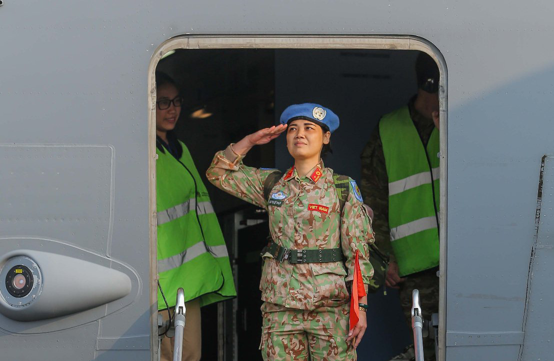 Cận cảnh ngựa thồ C-17 đưa bệnh viện d&atilde; chiến sang Nam Sudan l&agrave;m nhiệm vụ g&igrave;n giữ h&ograve;a b&igrave;nh - Ảnh 13.
