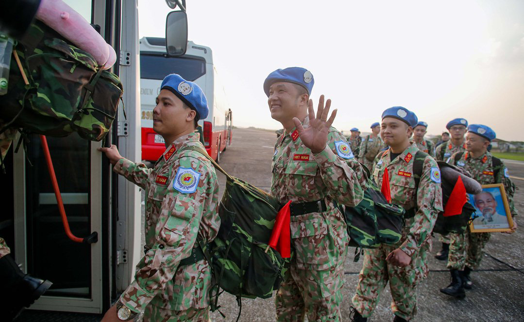 Cận cảnh ngựa thồ C-17 đưa bệnh viện d&atilde; chiến sang Nam Sudan l&agrave;m nhiệm vụ g&igrave;n giữ h&ograve;a b&igrave;nh - Ảnh 3.