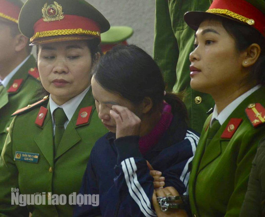 Mẹ nữ sinh giao gà khóc trong phiên tòa bị xử cùng nhóm đối tượng sát hại con mình - Ảnh 16.
