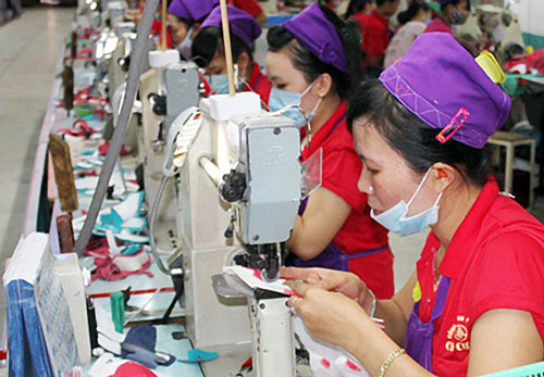 CÔNG TY TNHH PHÚ XUÂN: Gần 1.700 công nhân có nguy cơ mất trắng quyền lợi