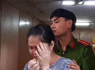 Nữ tạp vụ ở VKSND Tối cao bày trò tung tin... đểu!