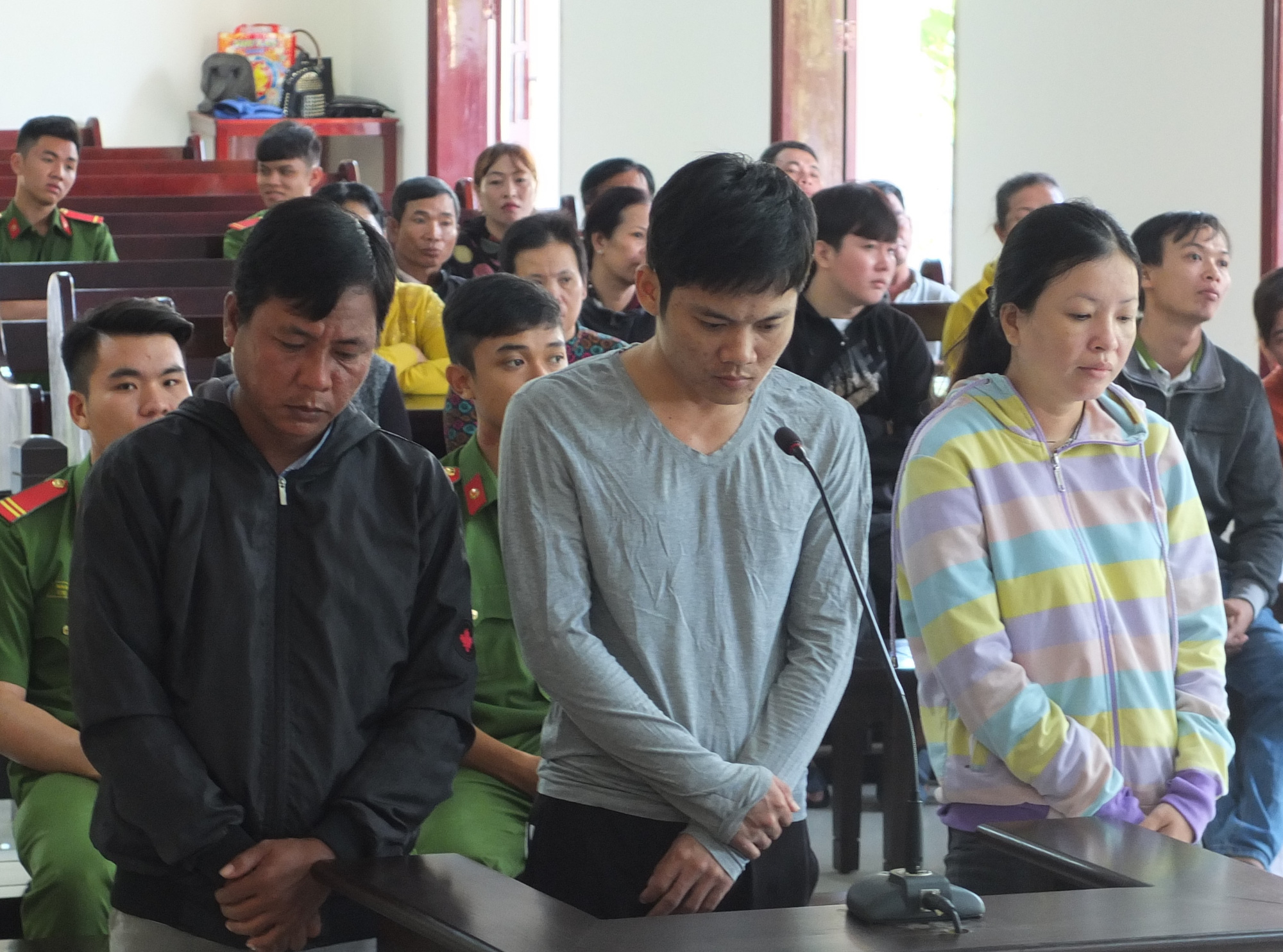 1 người bỏ mạng, 3 người vào tù vì 2 phụ nữ đánh nhau - Ảnh 1.