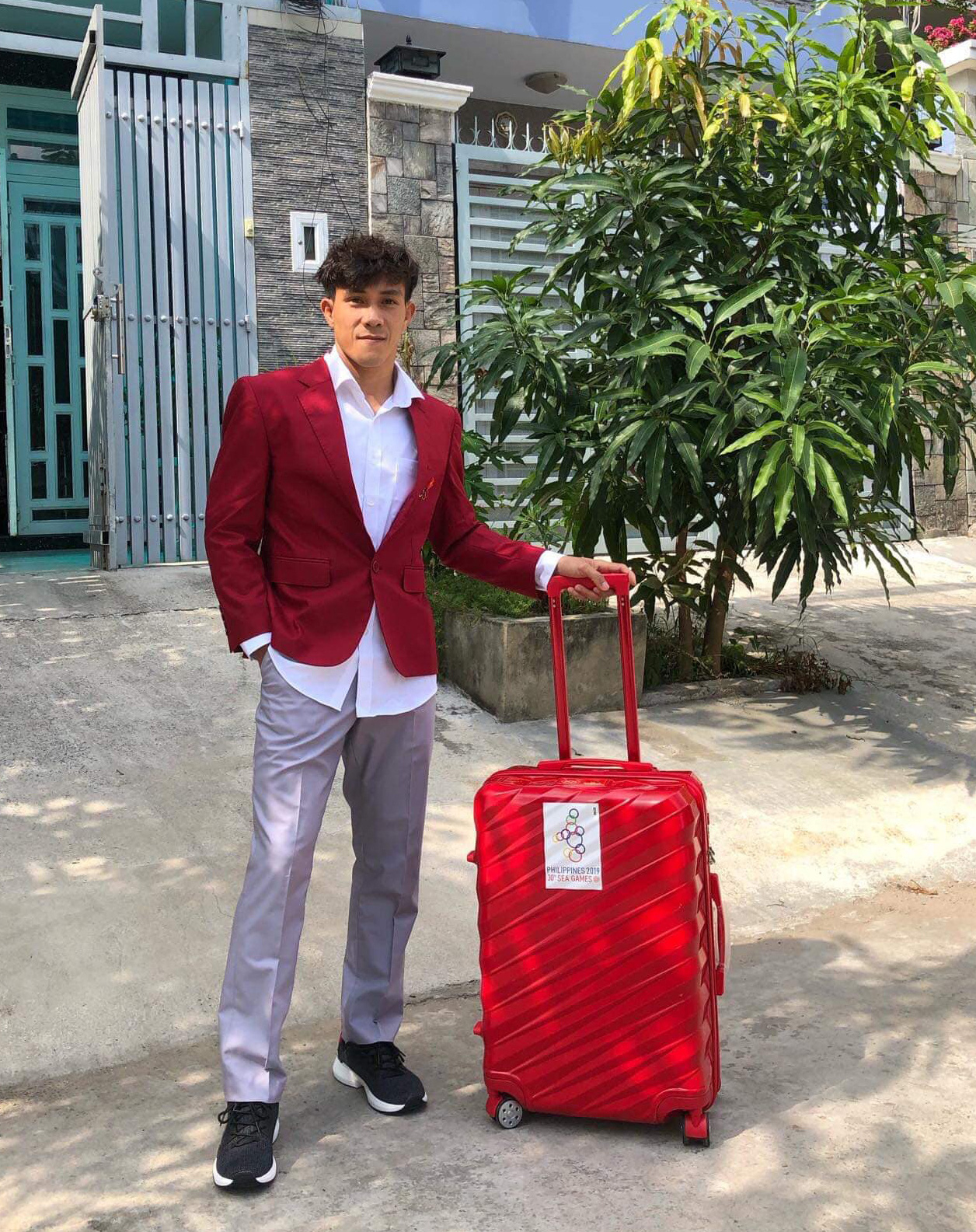 Nguyễn Trần Duy Nhất l&ecirc;n đường dự SEA Games 30 - Ảnh 2.