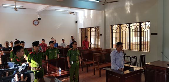 Cựu trung úy CSGT Công an tỉnh Đồng Nai lạnh lùng rút súng bắn chết người