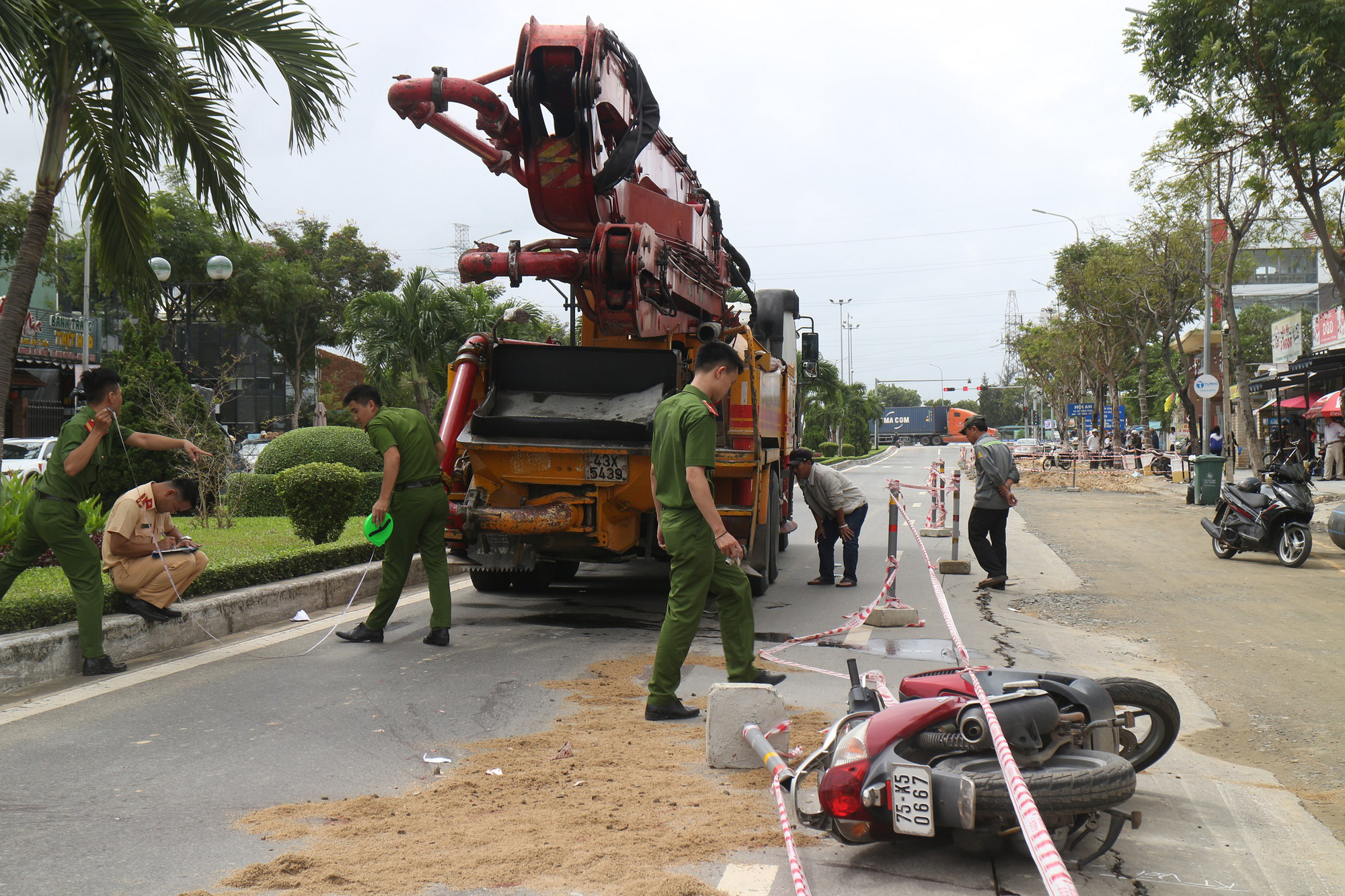 Người đàn ông tử vong thương tâm, trên đường mang đồ ăn đến cho con gái