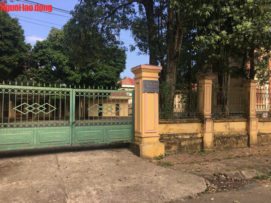 Bố và vợ "sốc" khi Chánh văn phòng TAND huyện bị bắt do trốn truy nã 26 năm