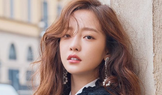 Ca sĩ Goo Hara nghi tự tử, qua đời tuổi 28