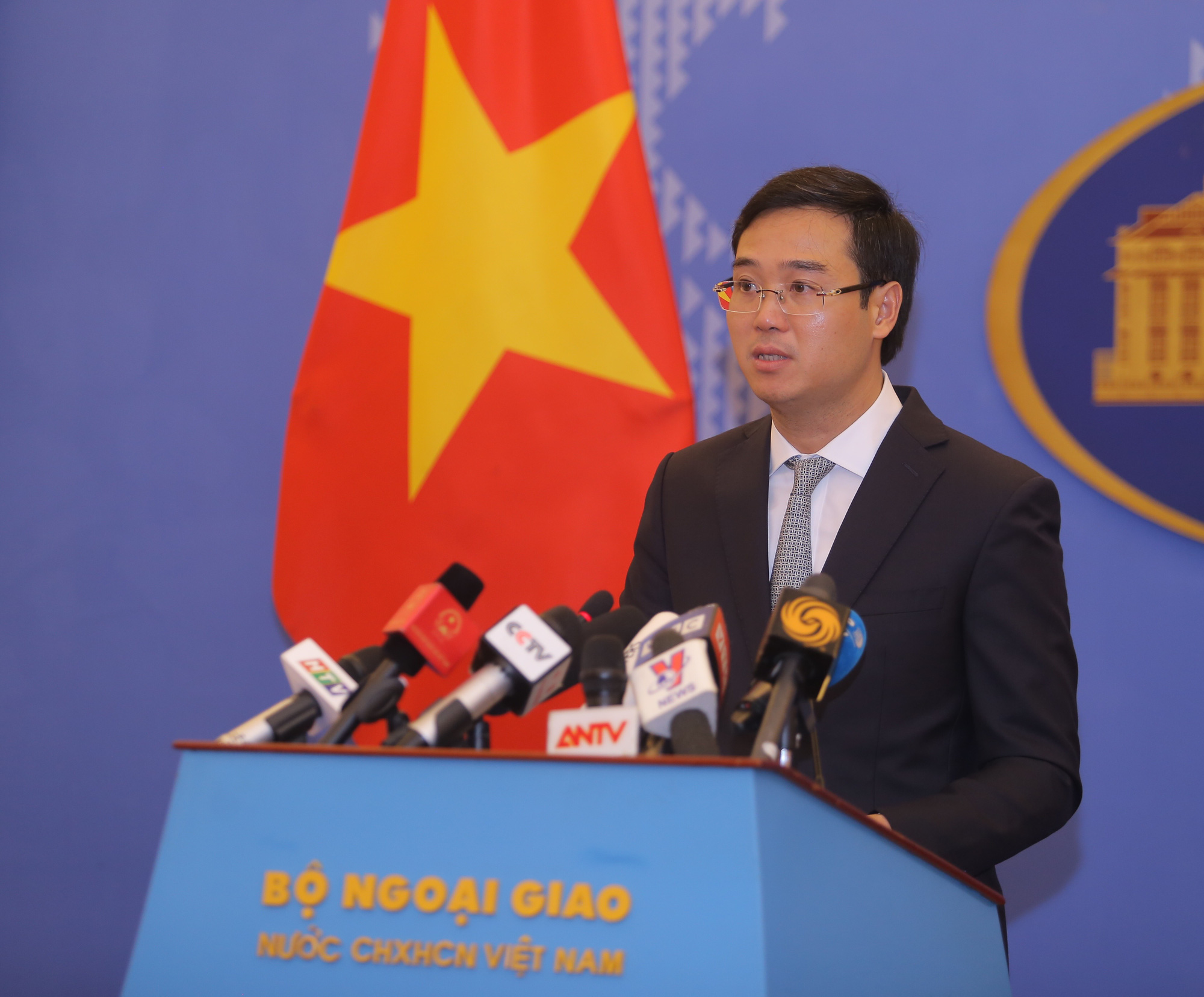 Bộ Ngoại giao l&ecirc;n tiếng về phi&ecirc;n t&ograve;a x&eacute;t xử Ch&acirc;u Văn Khảm v&agrave; đồng phạm - Ảnh 1.