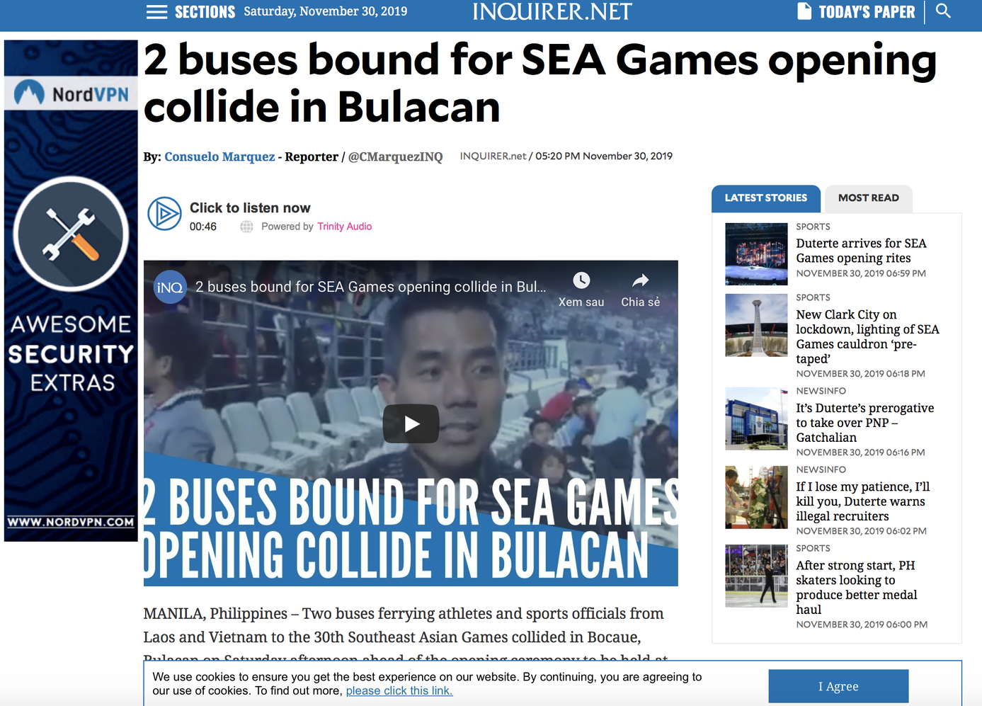 Xe buýt chở đoàn thể thao Việt Nam và Lào va chạm trên đường dự lễ khai mạc SEA Games - Ảnh 2.