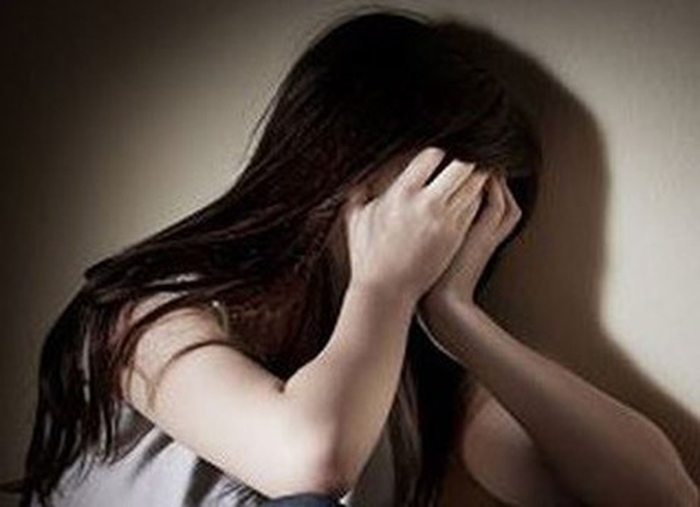 Gã đàn ông "cao thủ" khiến cô gái trẻ vừa chi tiền vừa làm vợ ngoài giá thú