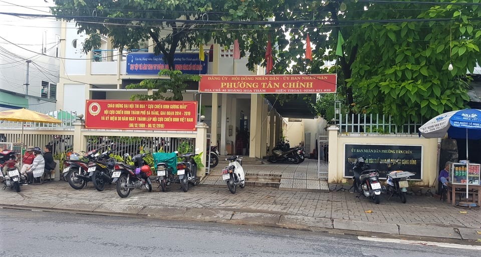 Dân bị cán bộ phường "hành", đổi tên cho con 4 lần không xong