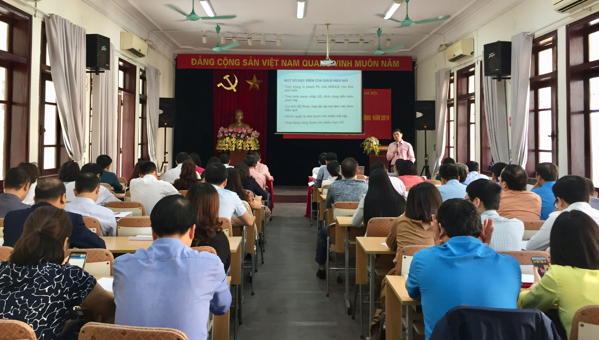 H&agrave; Nội: Bồi dưỡng kiến thức ph&aacute;p luật lao động cho c&aacute;n bộ C&ocirc;ng đo&agrave;n - Ảnh 1.