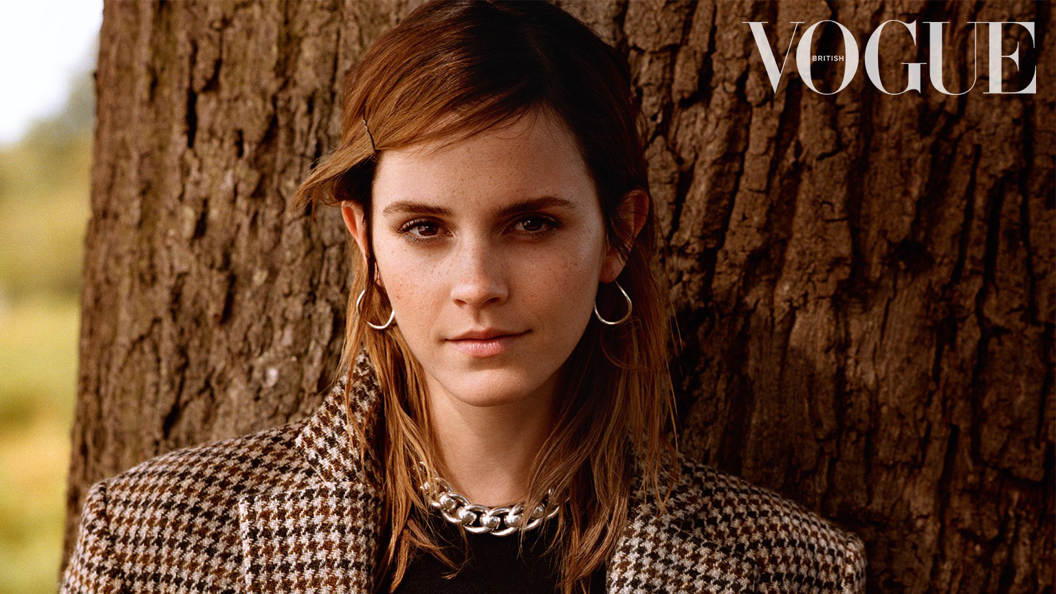 "Bông hồng" Emma Watson lo lắng vì độc thân tuổi 29