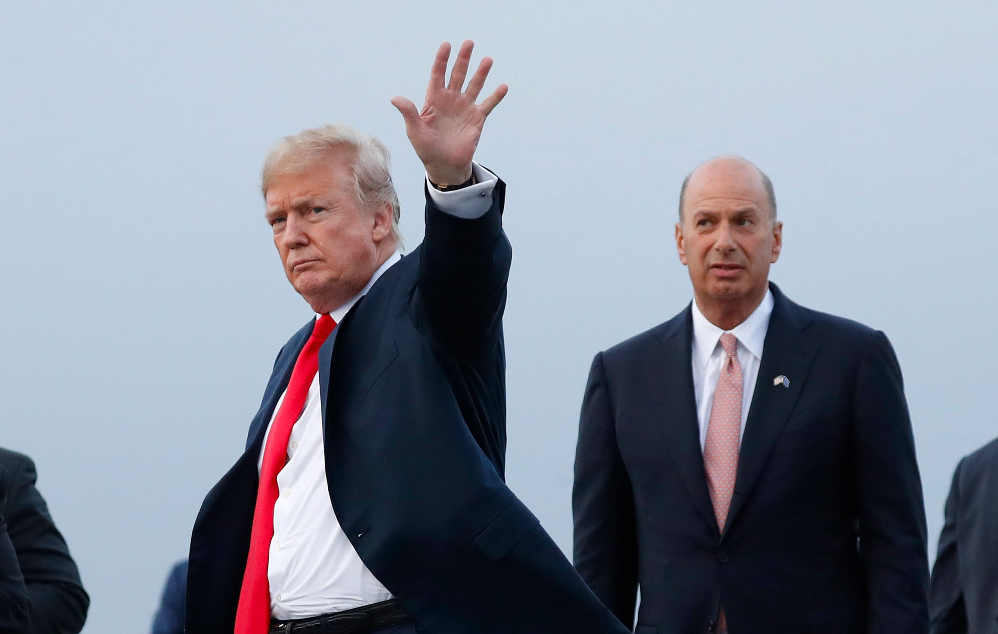 Nhân chứng then chốt đảo ngược lời khai, gây bất lợi cho ông Trump